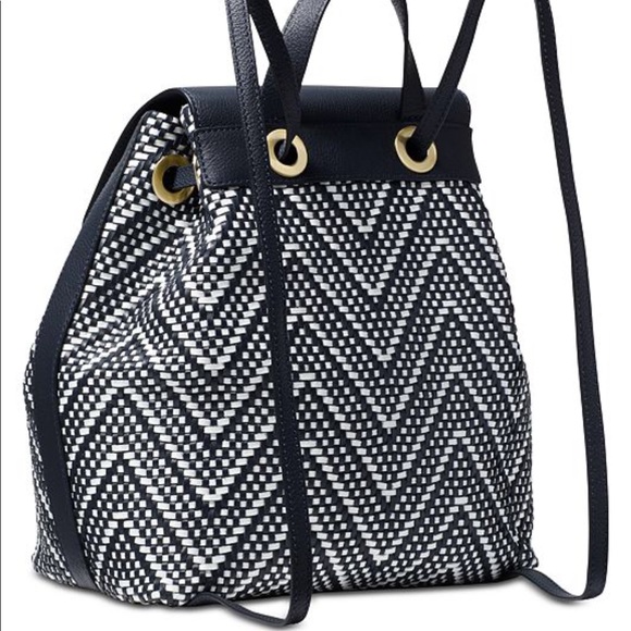 🌹SALE MICHAEL KORS Junie Chevron Leather Backpack - Picture 3 of 9
